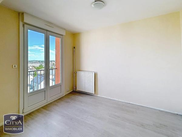 Appartement à vendre 3 pièces 68.39m² Laval (53000)