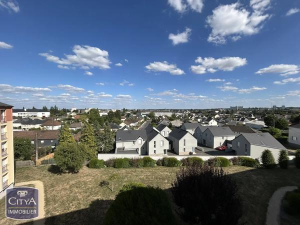 Appartement à vendre 3 pièces 68.39m² Laval (53000)