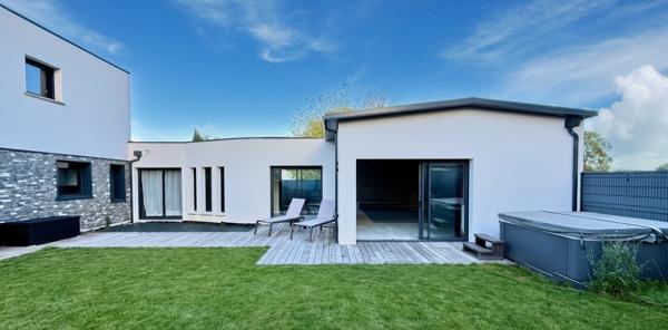 Maison Mauves Sur Loire 8 pièce(s) 287 m2