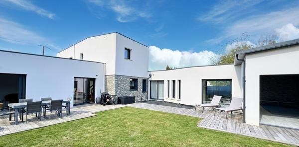 Maison Mauves Sur Loire 8 pièce(s) 287 m2