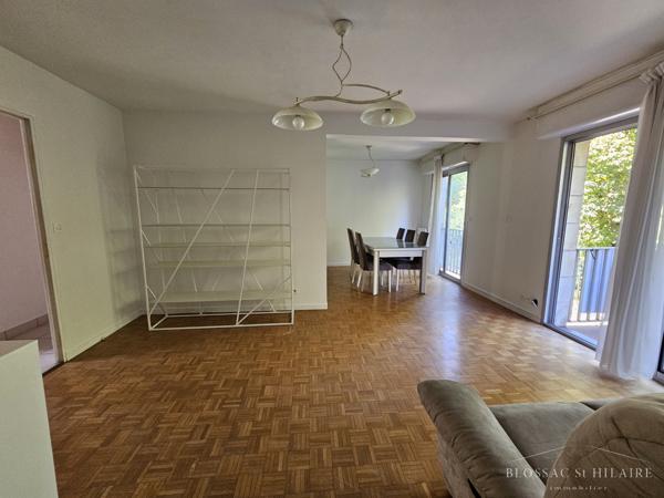 POITIERS PLATEAU BLOSSAC, T3 de 63 m² avec ascenseur et balcon.