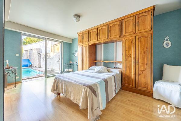 Maison à vendre 6 pièces 205 m² Niort