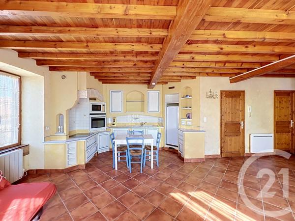 Immeuble à vendre  180 m 2   COURNON D AUVERGNE  - 63