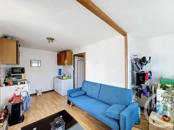 Immeuble à vendre  180 m 2   COURNON D AUVERGNE  - 63