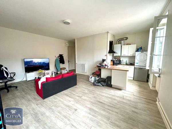 Appartement à louer 2 pièces 64.94m² Bourg-en-Bresse (01000)