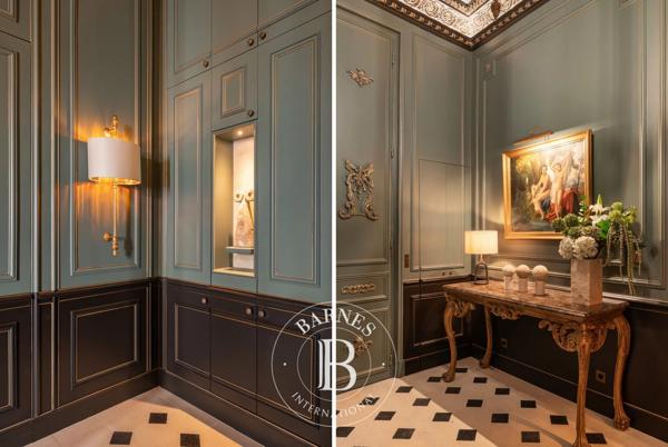 Paris 8ème, Appartement 2 Chambres -  208 m² à vendre