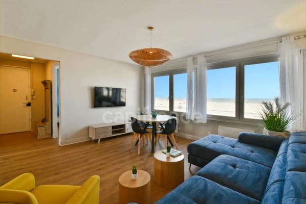 EXCEPTIONNEL FRONT DE MER – BIEN D’EXCEPTION VENDU MEUBLÉ & DÉCORÉ AVEC GARAGE