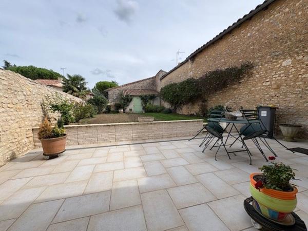 Maison 6 pièce(s) 3 chambre(s) 180 m²