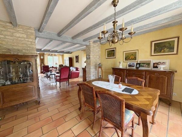 Maison 6 pièce(s) 3 chambre(s) 180 m²