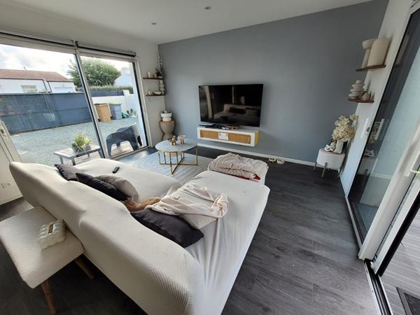 Maison lumineuse construite en 2016 sur 570 m² de terrain !