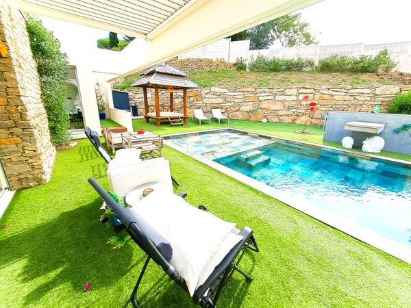 LA CIOTAT- Bord de mer, Merveilleuse Villa d'Architecte( construite en 2021) 285 m² de surface au sol/1000m²avec piscine