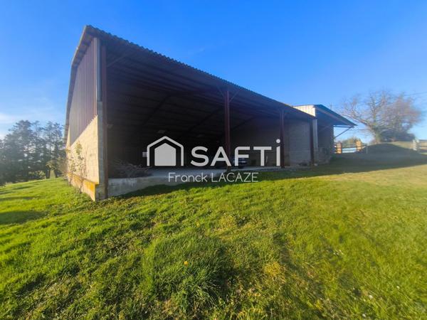 BÂTIMENT DE 640 m²  VUE EXCEPTIONNELLE SUR LES PYRÉNÉES