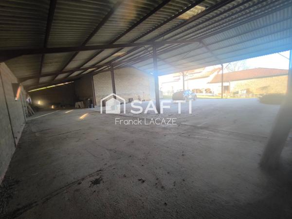 BÂTIMENT DE 640 m²  VUE EXCEPTIONNELLE SUR LES PYRÉNÉES