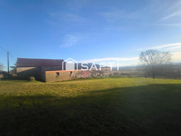 BÂTIMENT DE 640 m²  VUE EXCEPTIONNELLE SUR LES PYRÉNÉES