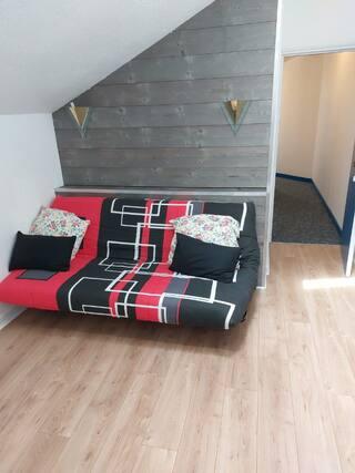 Location Studio meublé - face gare