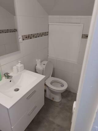 Location Studio meublé - face gare