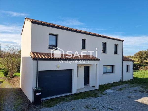 Grande maison moderne.