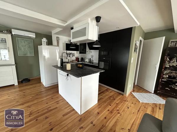 Maison à vendre 6 pièces 160m² Lussat (63360)