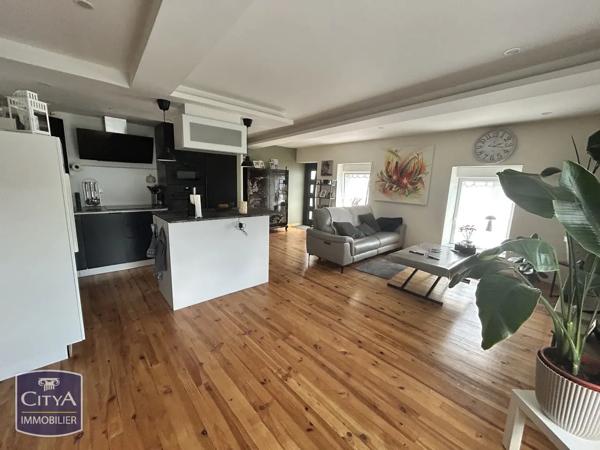 Maison à vendre 6 pièces 160m² Lussat (63360)