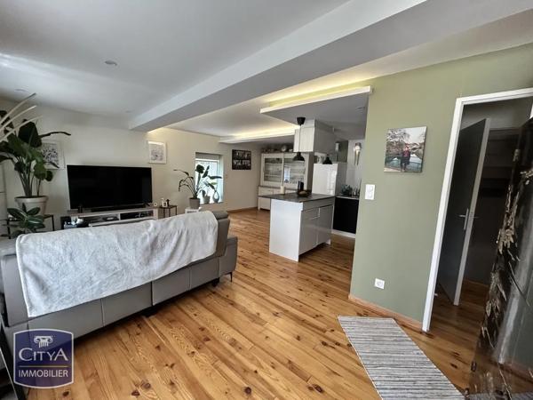 Maison à vendre 6 pièces 160m² Lussat (63360)