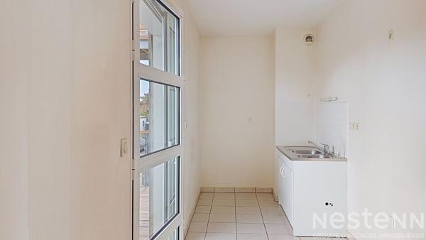 Appartement Saujon 2 pièce, 60m², quartier calme et près du centre, garage