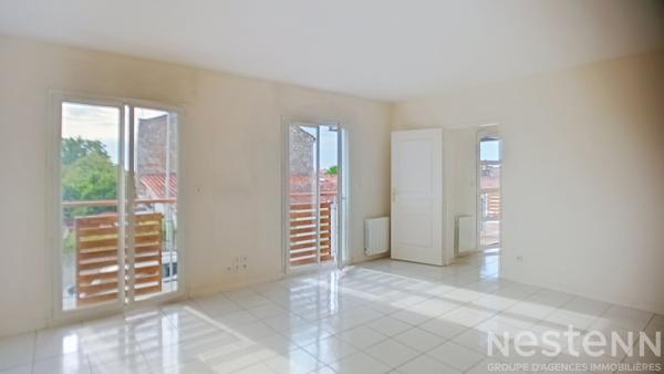 Appartement Saujon 2 pièce, 60m², quartier calme et près du centre, garage
