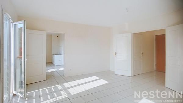 Appartement Saujon 2 pièce, 60m², quartier calme et près du centre, garage