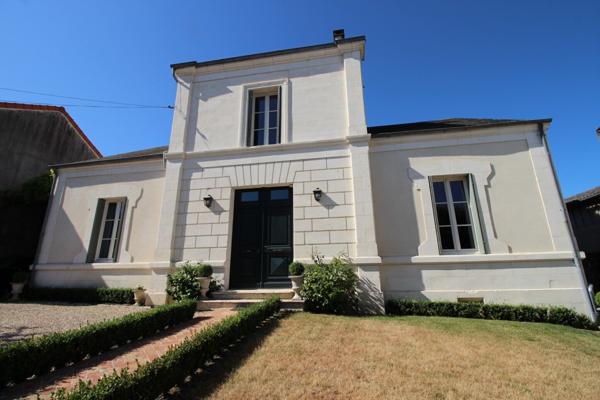 Maison Bourgeoise au coeur de St Jean d'Angely