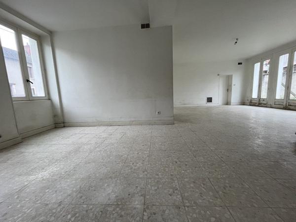 Maison à vendre |  Saint-Amand-Montrond |  5 pièces | 121 m²