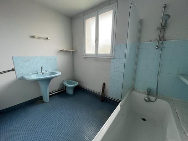 Maison à vendre |  Saint-Amand-Montrond |  5 pièces | 121 m²