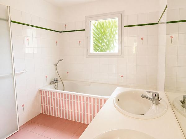 CESTAS/PIERROTON : Maison de plain-pied 118m2 avec Garage.