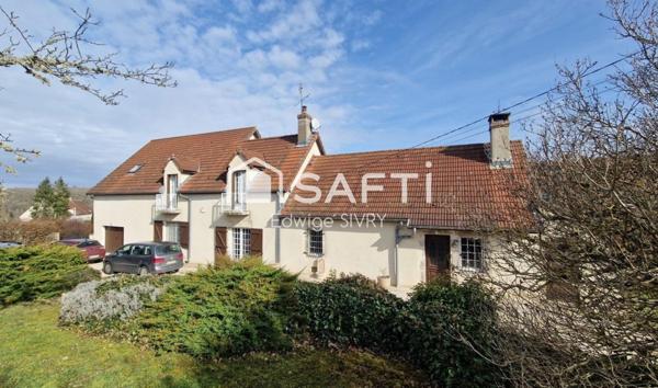 MAISON SPACIEUSE AVEC PISCINE