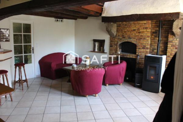 MAISON SPACIEUSE AVEC PISCINE