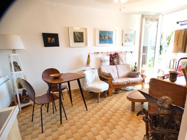 Môle. Appartement 2 pièces