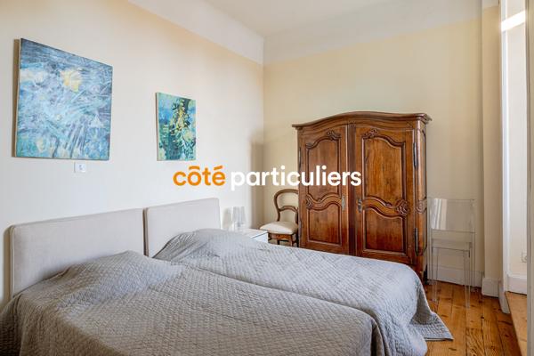 Vente
                Appartement105 m² - 3 Pièces -
                    BIARRITZ (64200)