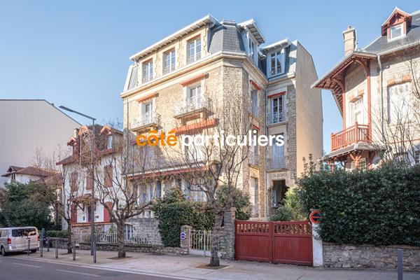 Vente
                Appartement105 m² - 3 Pièces -
                    BIARRITZ (64200)