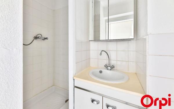 Appartement à louer    1 pièce •  Lyon 7