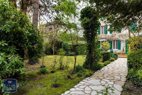 Maison à vendre 8 pièces 186.39m² Grenoble (38000)