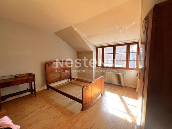 BIEN RARE ! MOULIN DE CARCTERE AVEC SA ROUE ET SON BIEF À VENDRE PROCHE CHABRIS (INDRE 36)