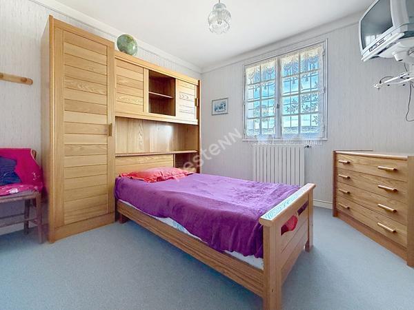 Maison à vendre à la Varenne - Proche bourg - Garage 70 m² non attenant