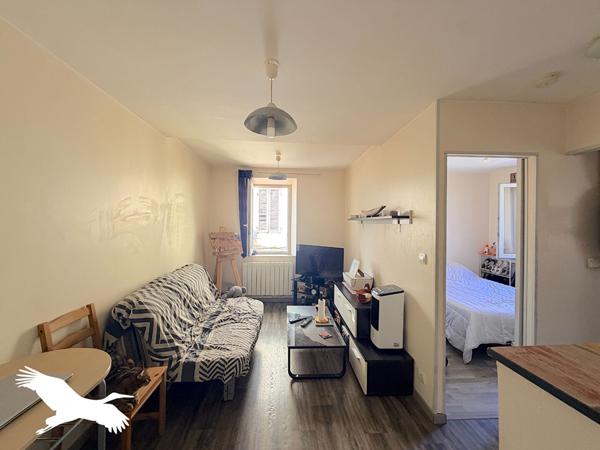Immeuble à vendre 235 000 € Aubagne 4 p DPE D