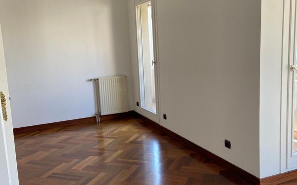 Appartement à louer    4 pièces • 104 m2 Lyon 7