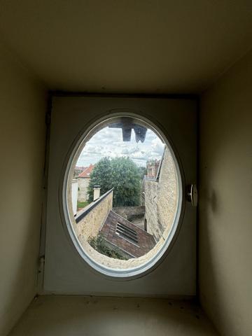 Belle demeure de 200m² au centre ville de Châtillon-sur-Seine sur 650m² de terrain avec atelier . Châtillon-sur-Seine (21400)