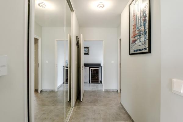 ANTHY-SUR-LÉMAN – APPARTEMENT TRAVERSANT AVEC VUE EXCEPTIONNELLE SUR LE LAC