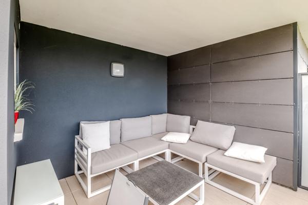 ANTHY-SUR-LÉMAN – APPARTEMENT TRAVERSANT AVEC VUE EXCEPTIONNELLE SUR LE LAC