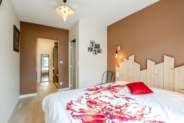 ANTHY-SUR-LÉMAN – APPARTEMENT TRAVERSANT AVEC VUE EXCEPTIONNELLE SUR LE LAC