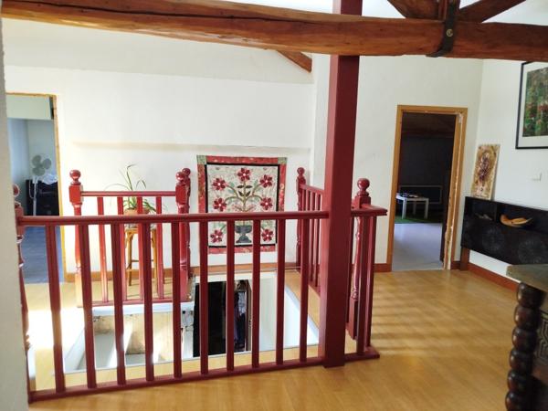 Ensemble immobilier, maison et logements locatifs sur 1,5 ha de terrain