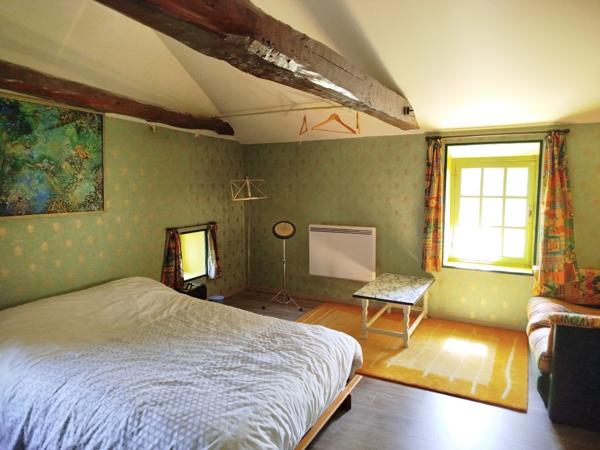 Ensemble immobilier, maison et logements locatifs sur 1,5 ha de terrain