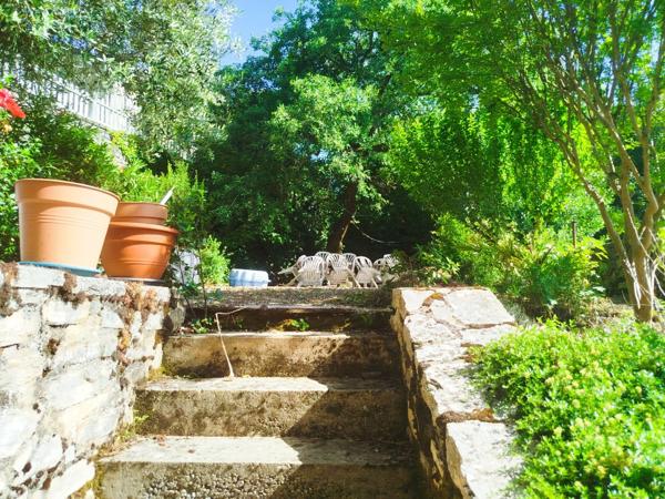 Ensemble immobilier, maison et logements locatifs sur 1,5 ha de terrain