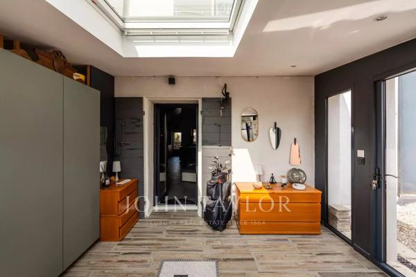 Maison de caractère avec piscine et grand terrain à vendre à Ventabren – Proche Aix-en-Provence